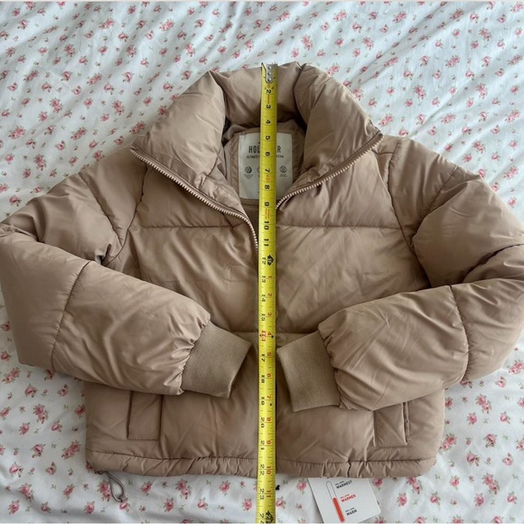 Hollister Tan Mini Puffer Coat Size XS - Picture 3 of 3